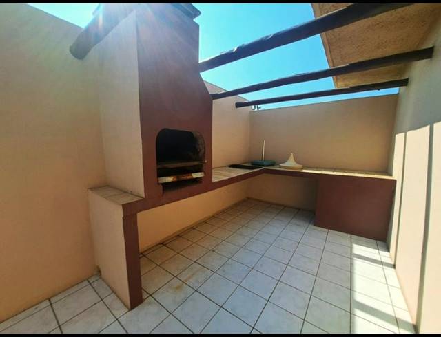 2 BEDROOM APARTMENT FOR SALE IN MANABA BEACH